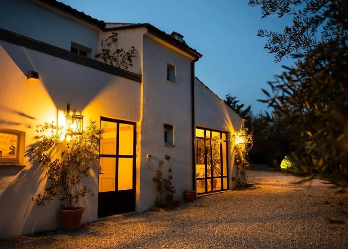 Casale Delle Lavande Bed & Breakfast 3*